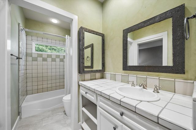 1106 Bayou Island Drive, Houston, TX 77024