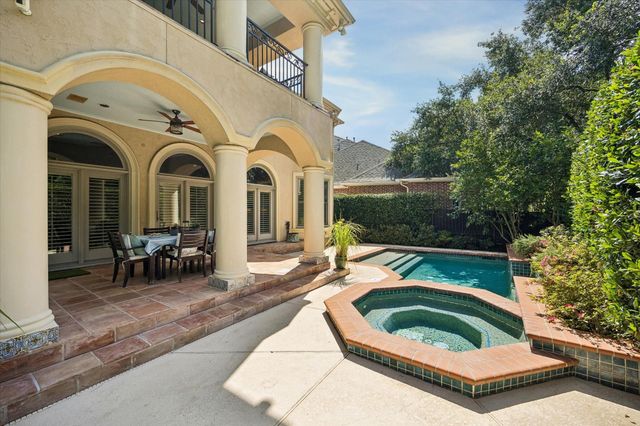 1106 Bayou Island Drive, Houston, TX 77024
