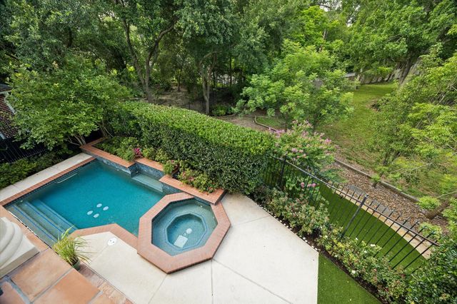 1106 Bayou Island Drive, Houston, TX 77024