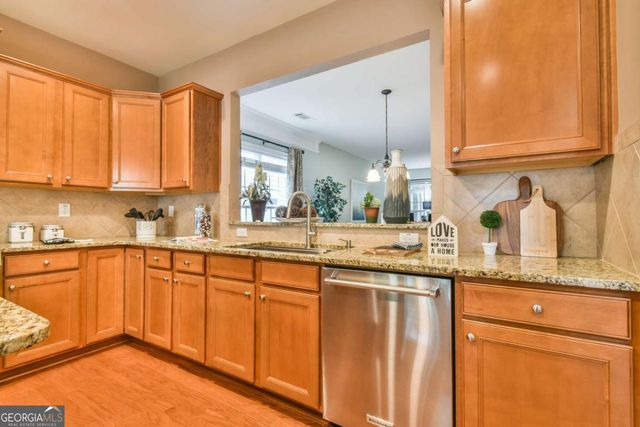 6407 Autumn Crest Lane, Hoschton, GA 30548