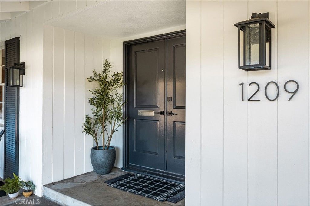 1209 E Walnut, Orange, CA 92867 — photo 5