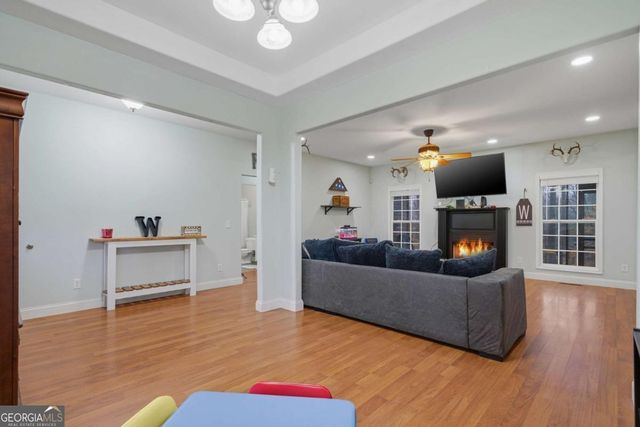 323 Lloyd Way, Resaca, GA 30735
