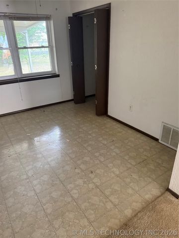 251 E 137th Street, Glenpool, OK 74033