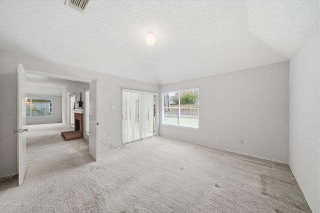 707 Laurel Grove Lane, Pearland, TX 77584