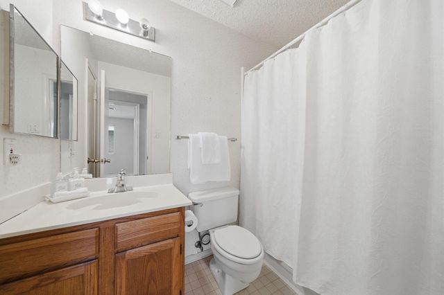 707 Laurel Grove Lane, Pearland, TX 77584