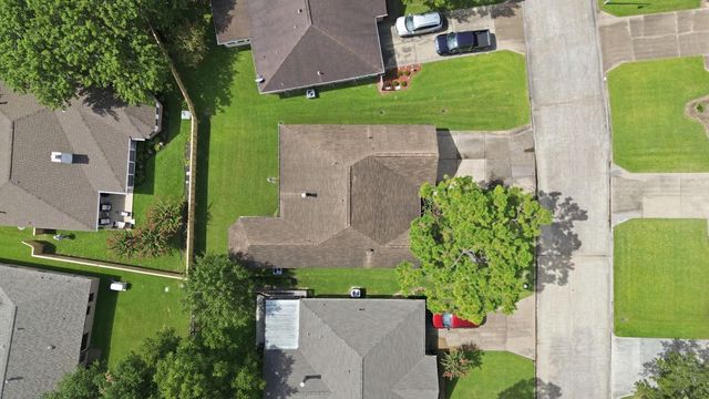 707 Laurel Grove Lane, Pearland, TX 77584