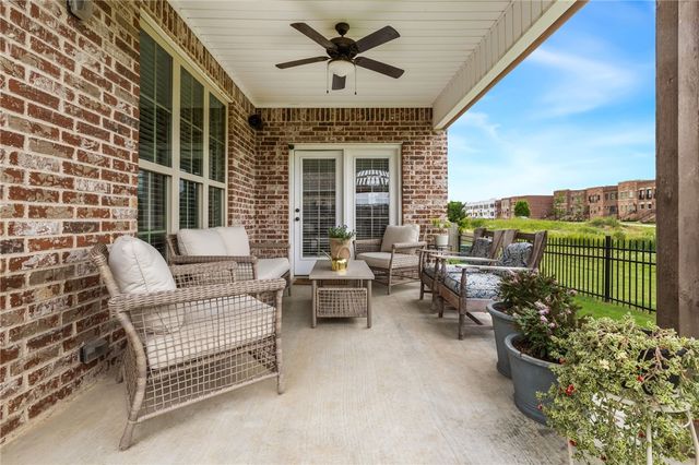 247 N Powderhorn Drive, Fayetteville, AR 72704