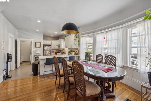 5401 Genoa, Oakland, CA 94611