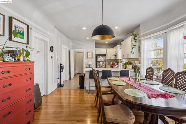 5401 Genoa, Oakland, CA 94611