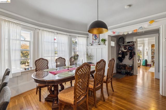 5401 Genoa, Oakland, CA 94611