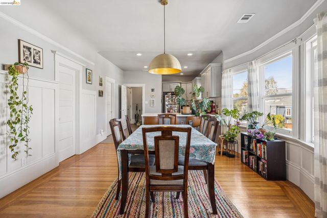 5401 Genoa, Oakland, CA 94611
