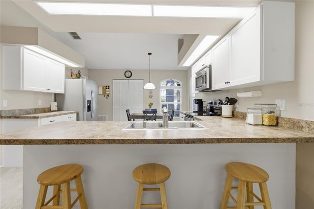 12041 68TH STREET, Largo, FL 33773