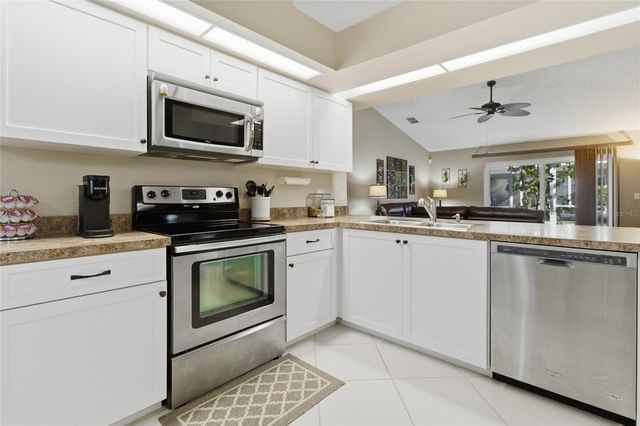 12041 68TH STREET, Largo, FL 33773