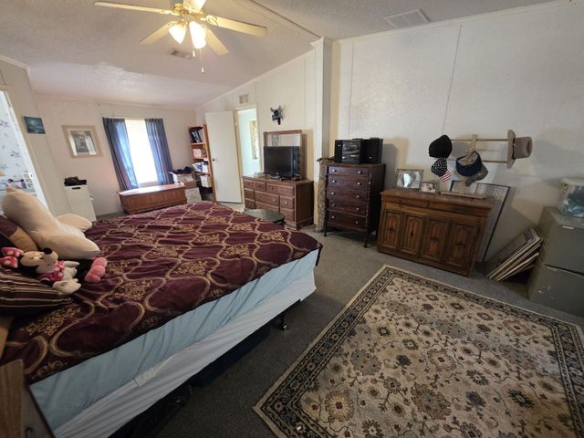 18902 Mckay Road, Alvin, TX 77511