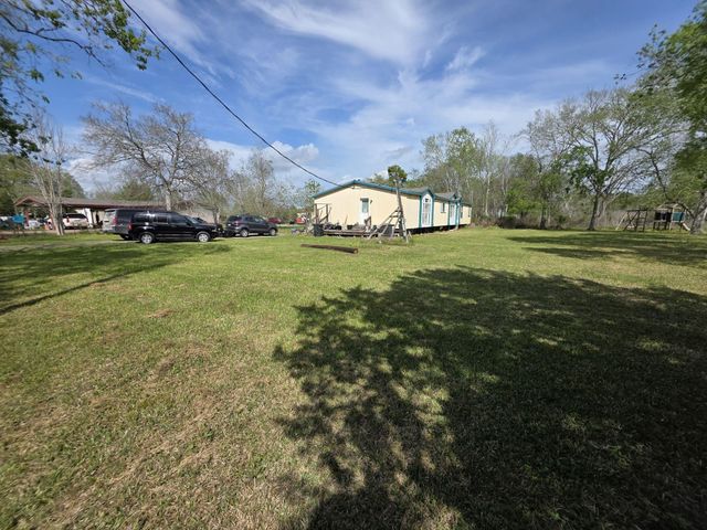 18902 Mckay Road, Alvin, TX 77511