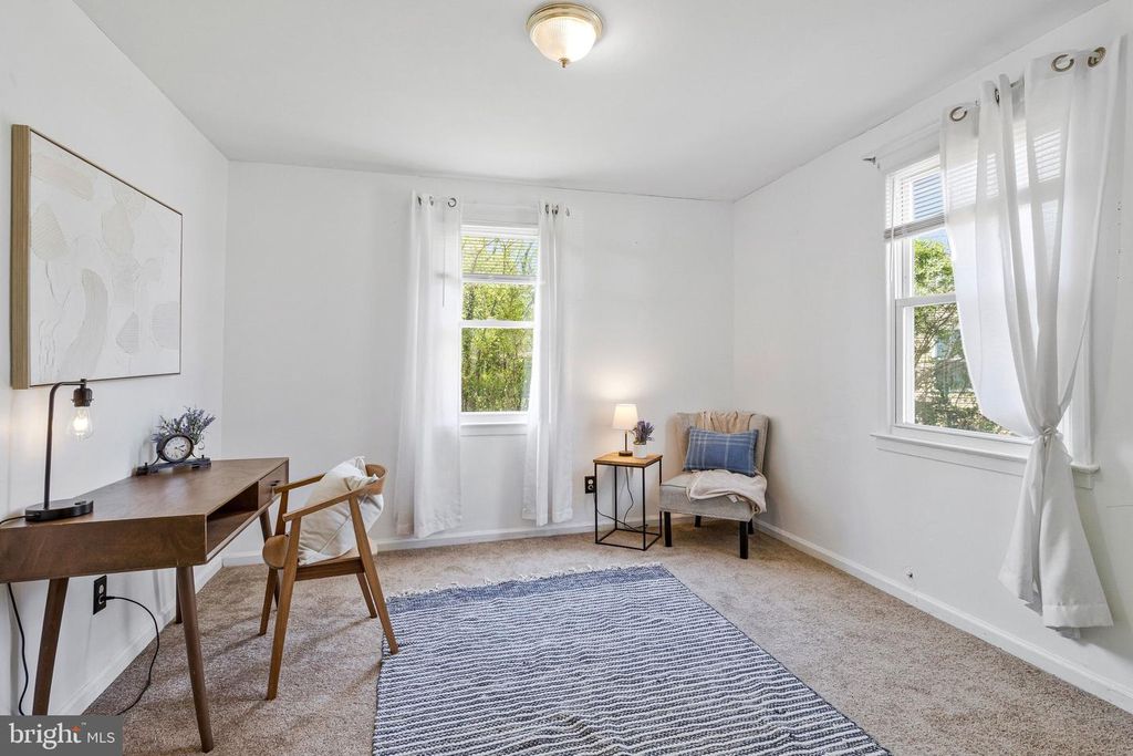 Image 12 of property listing at 2801 KIRTLAND AVE, District Heights, MD 20747