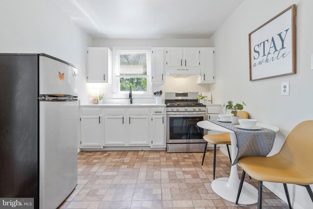 Image 17 of property listing at 2801 KIRTLAND AVE, District Heights, MD 20747