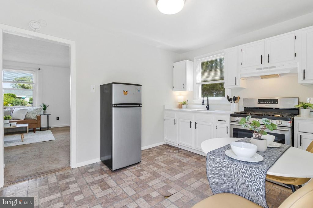 Image 19 of property listing at 2801 KIRTLAND AVE, District Heights, MD 20747