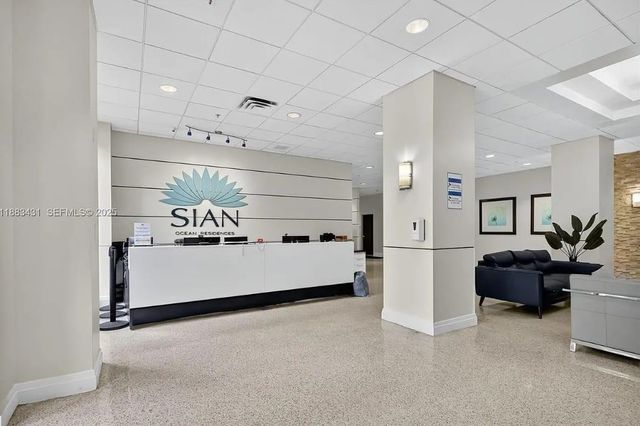 4001 S Ocean Drive 14, Hollywood, FL 33019