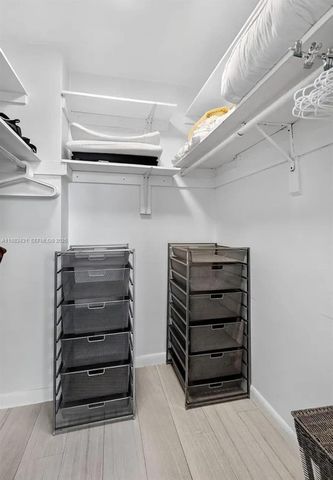 4001 S Ocean Drive 14, Hollywood, FL 33019