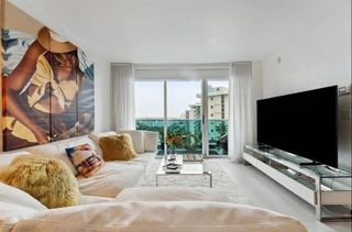 4001 S Ocean Drive 14, Hollywood, FL 33019