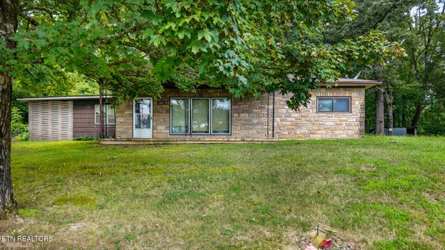 569 S Amhurst Place Place, Englewood, TN 37329