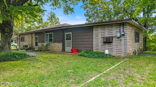 569 S Amhurst Place Place, Englewood, TN 37329