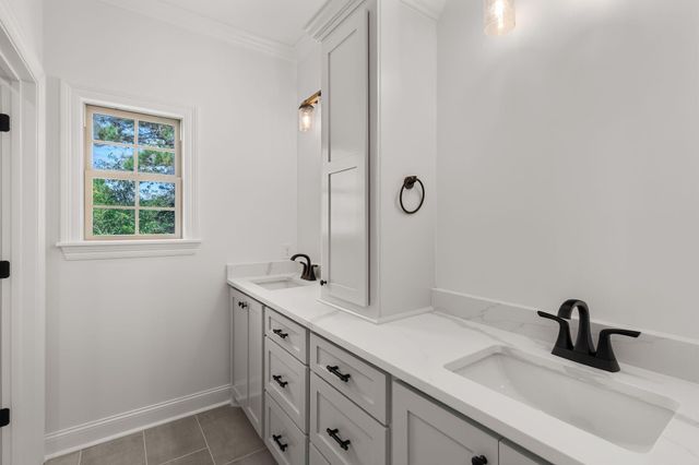 44 Sapphire Dr., Purvis, MS 39475