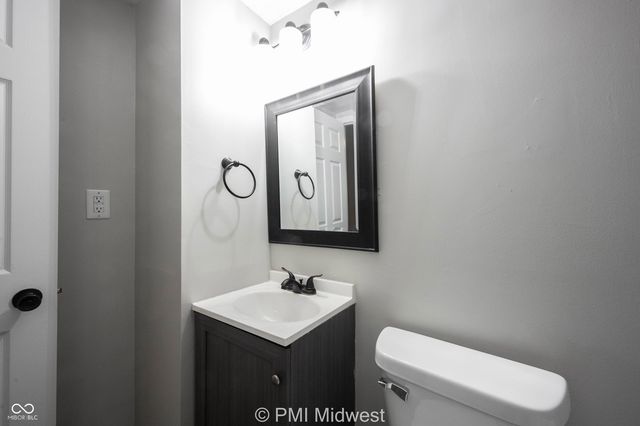 955 N Traub Avenue, Indianapolis, IN 46222