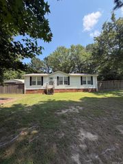 2 E Mobbs Circle, Greenbrier, AR 72058