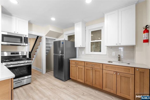 125 Brookside Avenue, Irvington, NJ 07111