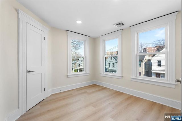 125 Brookside Avenue, Irvington, NJ 07111