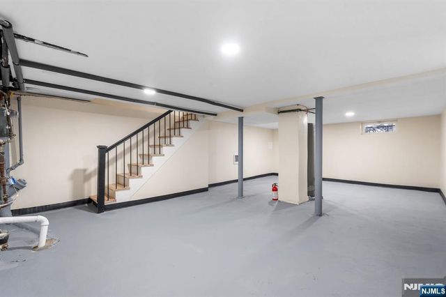 125 Brookside Avenue, Irvington, NJ 07111