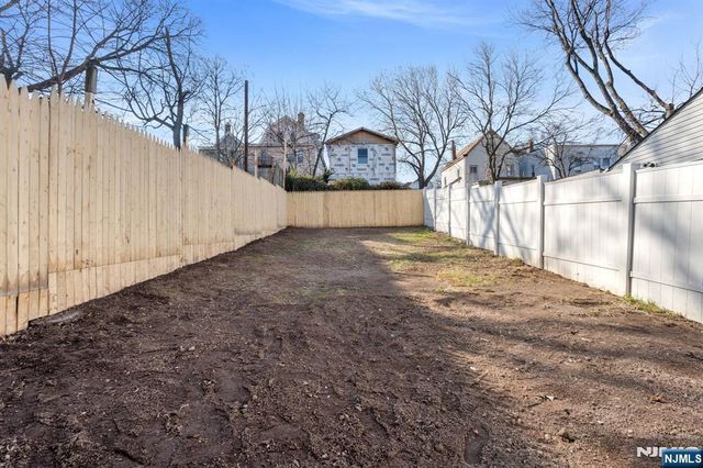 125 Brookside Avenue, Irvington, NJ 07111