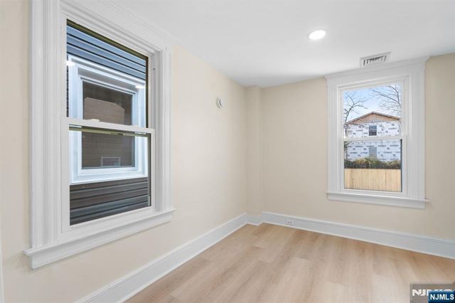 125 Brookside Avenue, Irvington, NJ 07111