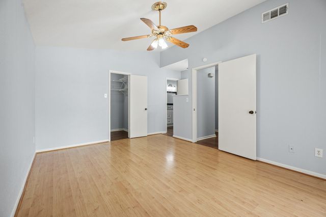 8100 Cambridge Street 138, Houston, TX 77054