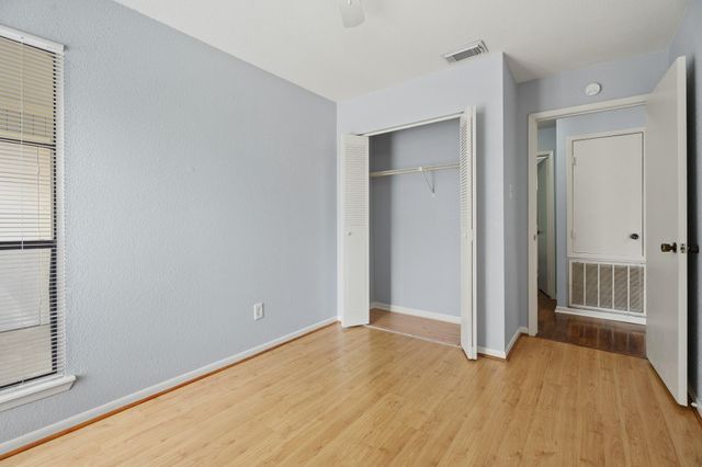 8100 Cambridge Street 138, Houston, TX 77054