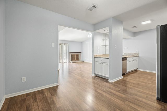 8100 Cambridge Street 138, Houston, TX 77054