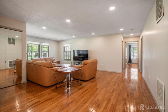 119 Griggs Place, East Brunswick, NJ 08816