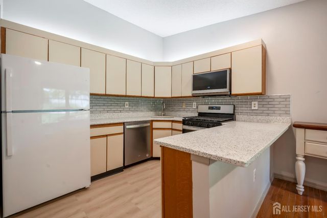 119 Griggs Place, East Brunswick, NJ 08816