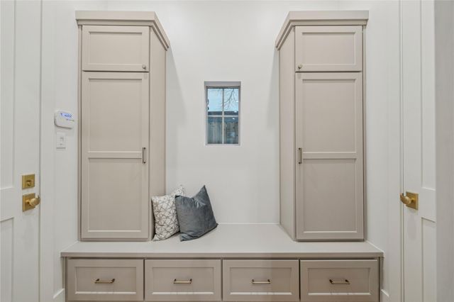 1614 Cheshire Lane, Houston, TX 77018