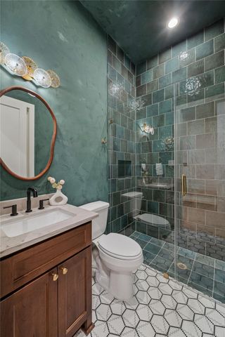 1614 Cheshire Lane, Houston, TX 77018