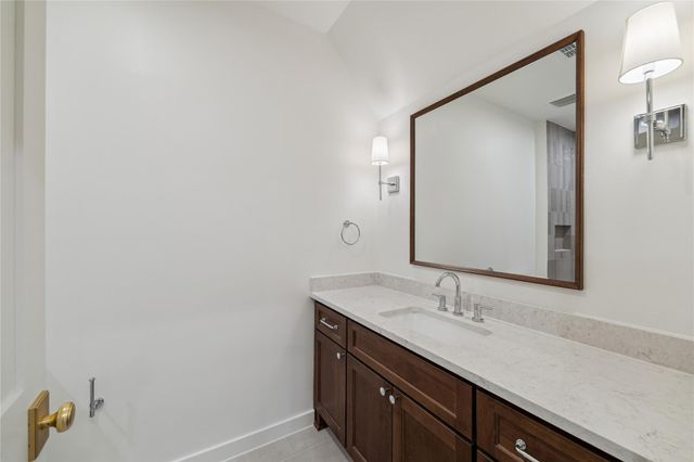 1614 Cheshire Lane, Houston, TX 77018