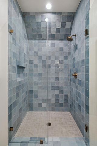 1614 Cheshire Lane, Houston, TX 77018