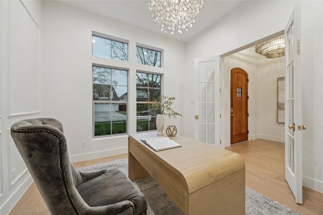 1614 Cheshire Lane, Houston, TX 77018