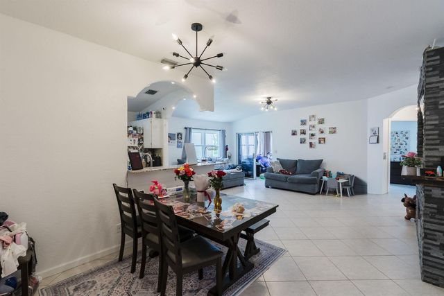 72 Paxford Lane, Boynton Beach, FL 33426