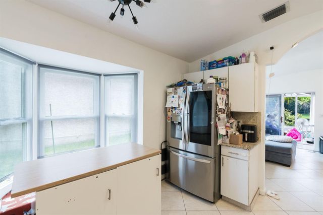 72 Paxford Lane, Boynton Beach, FL 33426