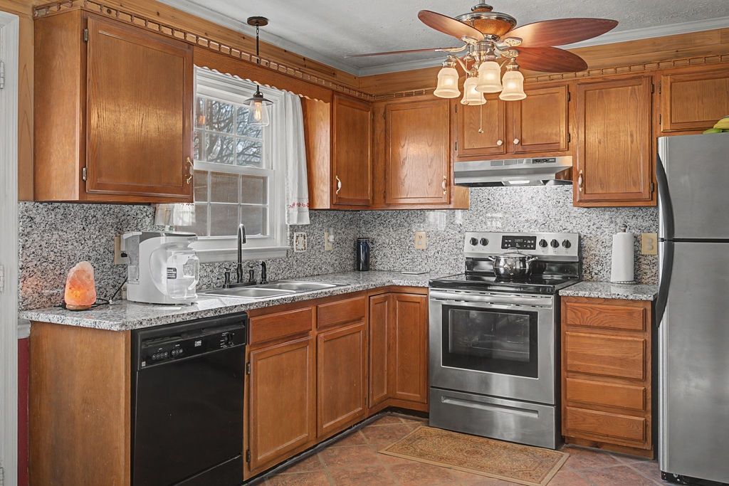 810 Lewis Ct, Madison, TN 37115