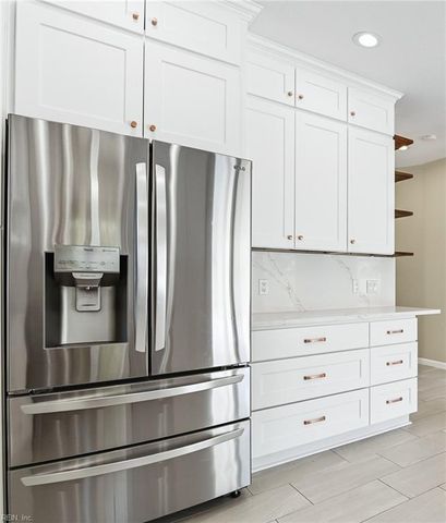 9559 Bay Point DR, Norfolk, VA 23518