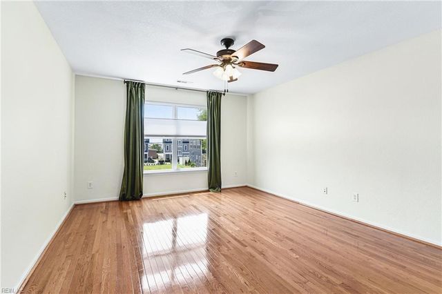 9559 Bay Point DR, Norfolk, VA 23518